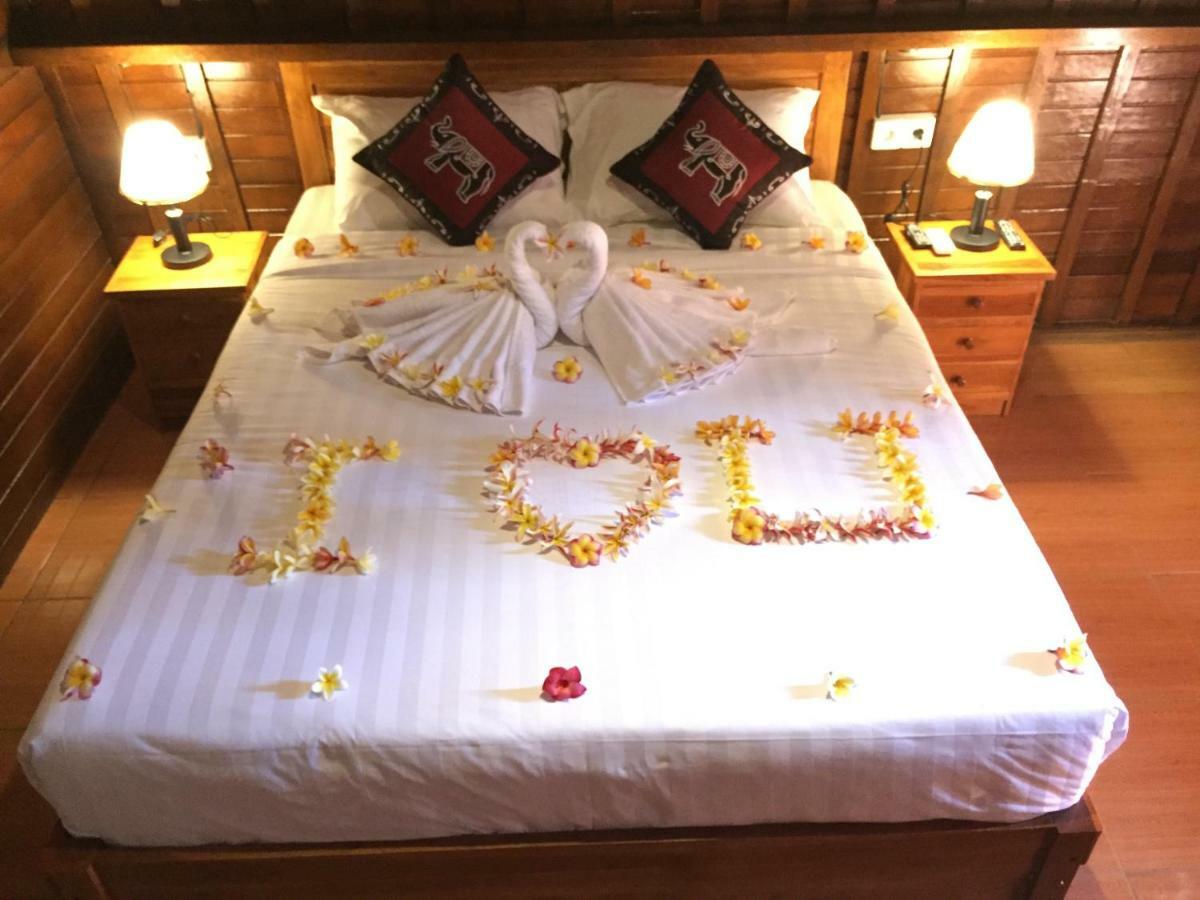 Lotus Bungalow 호텔 누사 페니다 외부 사진
